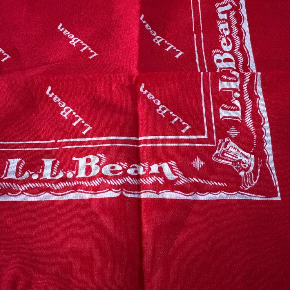 Vintage Like New L.L. Bean Red Bandana - Picture 2 of 3
